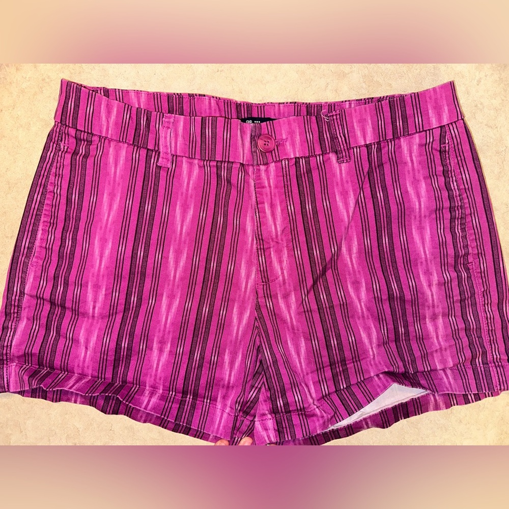 Gap Stretch sz 10 Shorts Purple/Dark‎ Mauve and Black